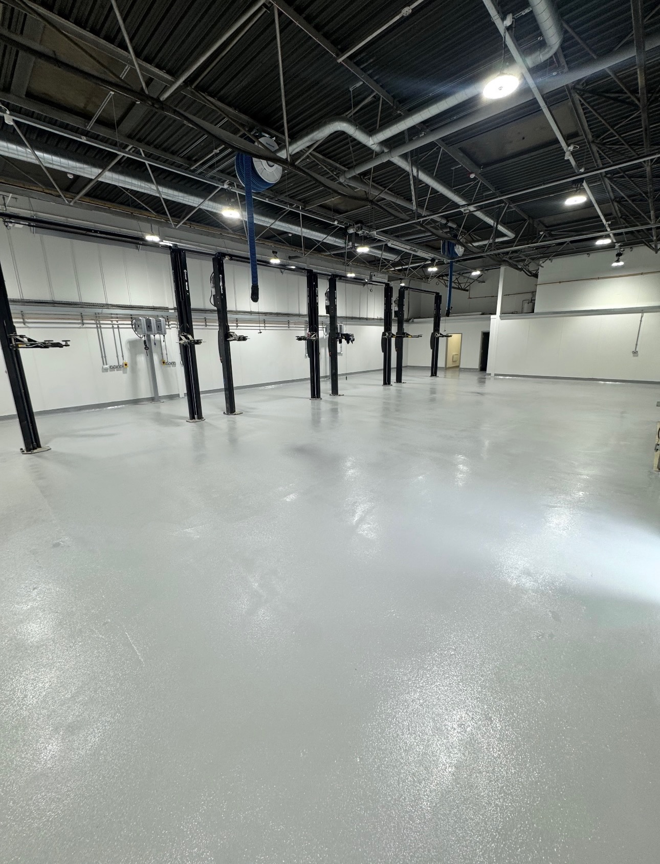 BMW Grimsby MOT & Servicing Centre – 300m² Anti-Slip Resin Flooring, project gallery photo 2 of 3