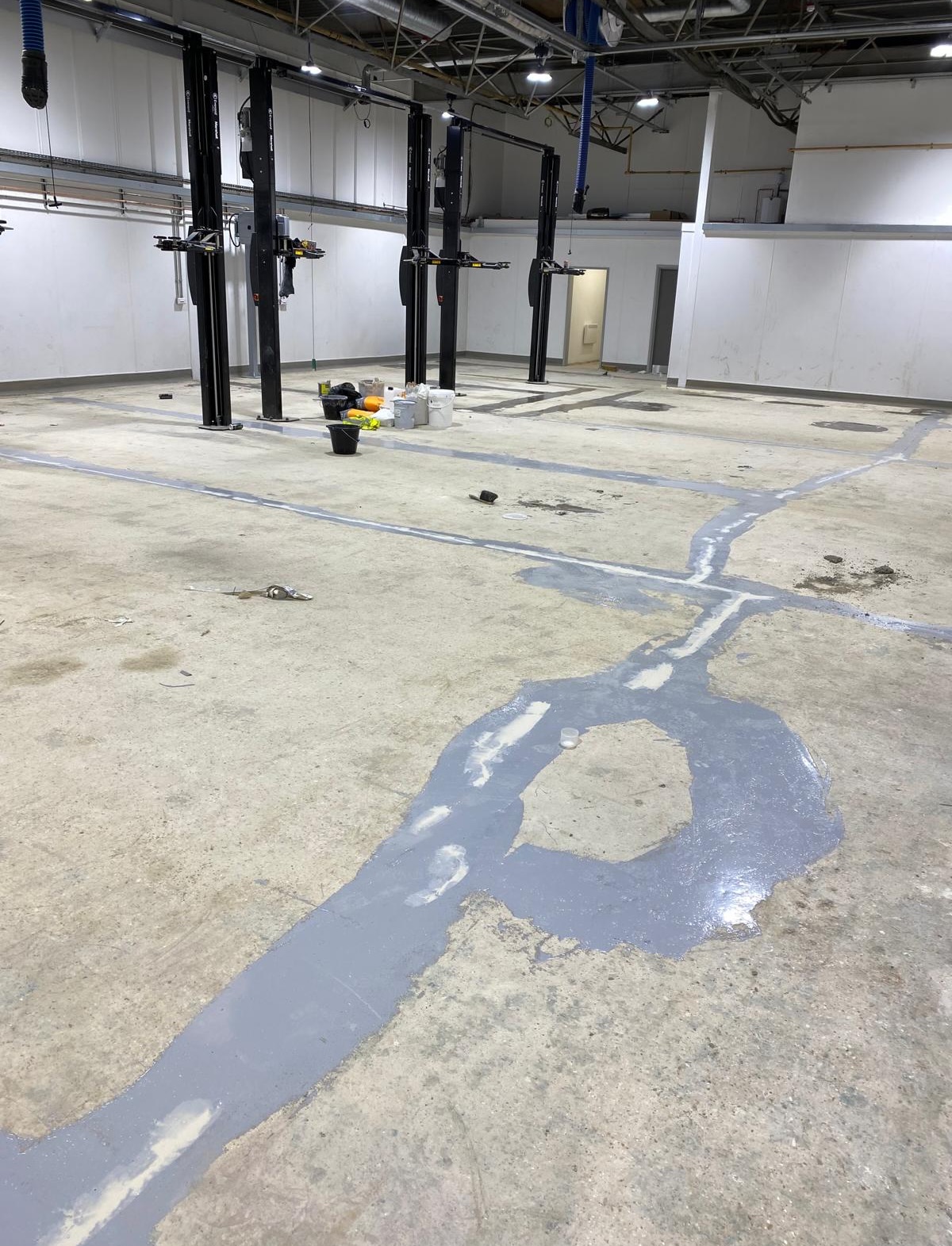 BMW Grimsby MOT & Servicing Centre – 300m² Anti-Slip Resin Flooring, project gallery photo 3 of 3