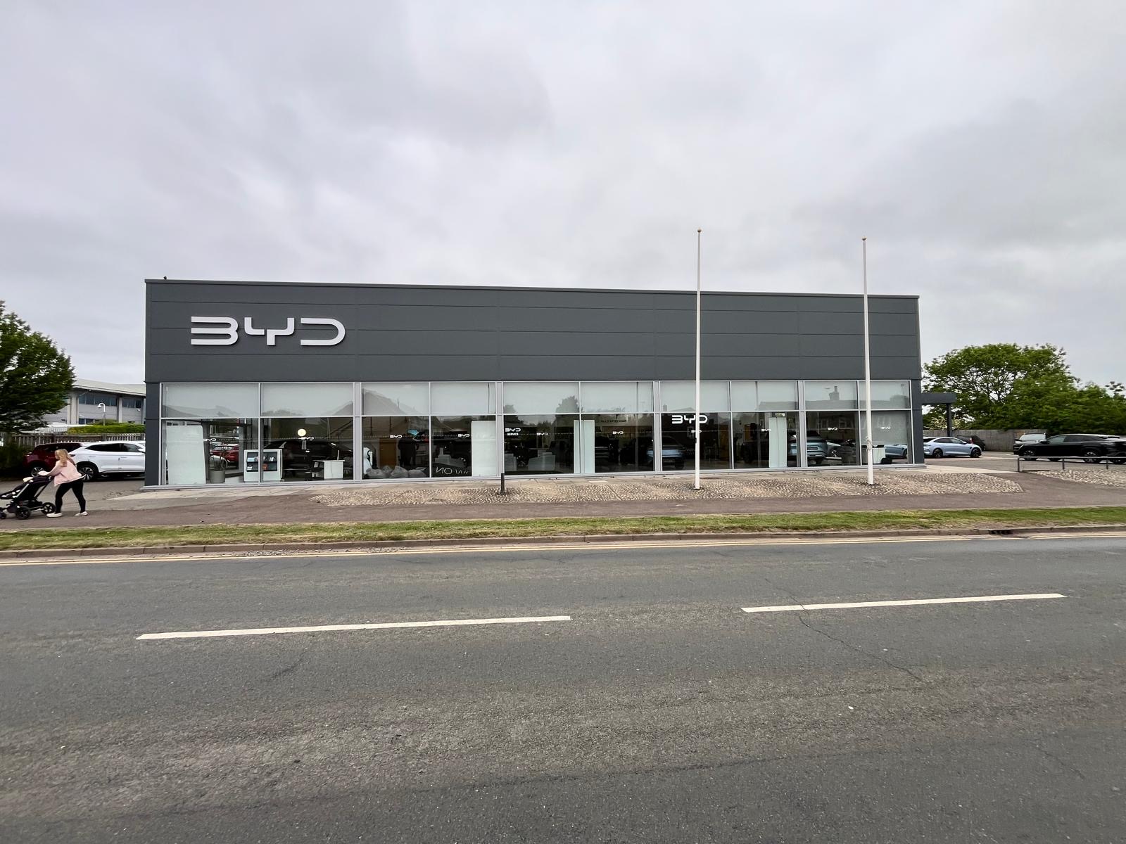 BYD Car Showroom Cladding Spraying, project gallery photo 4 of 4